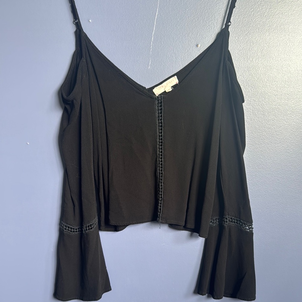 Black Cold Shoulder Cropped Women's Top